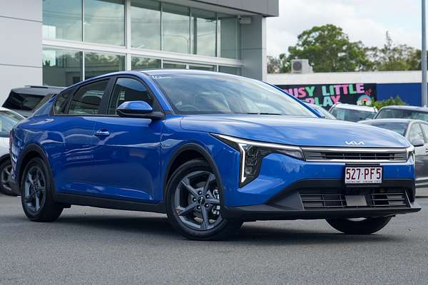 2025 Kia K4 S CL4m thumb-0