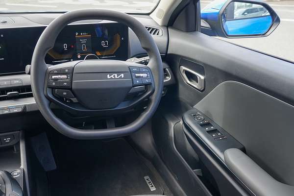 2025 Kia K4 S CL4m thumb-17