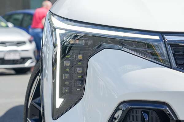 2025 Kia K4 GT-Line CL4m thumb-1