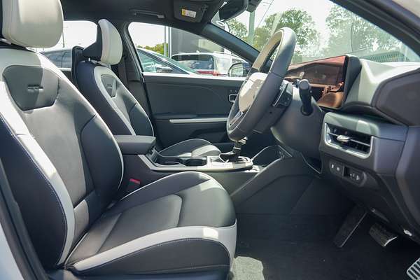 2025 Kia K4 GT-Line CL4m thumb-9