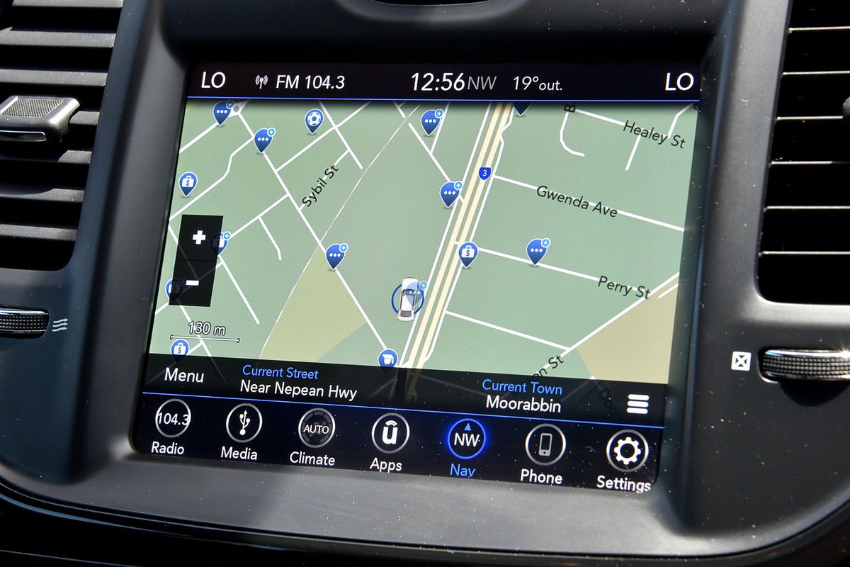 2019 Chrysler 300 SRT CORE MY19