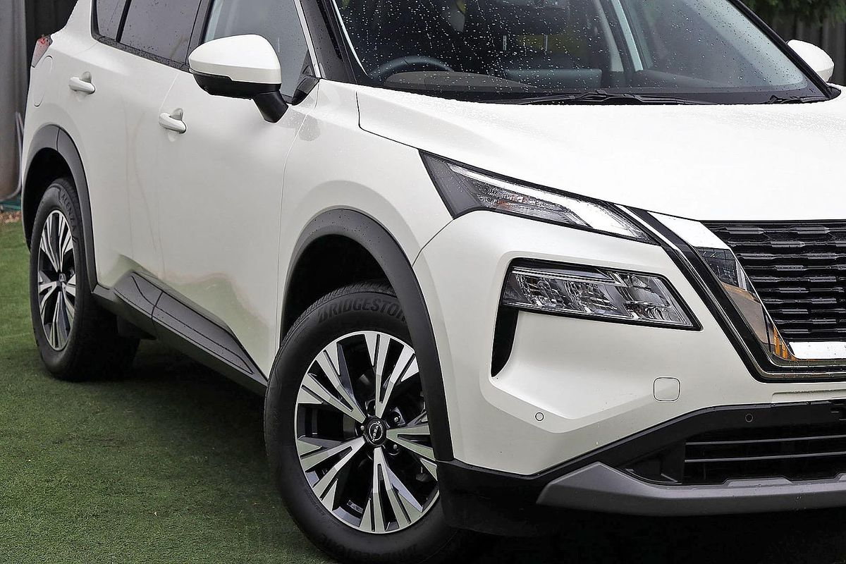 2025 Nissan X-TRAIL ST-L T33