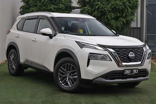 2025 Nissan X-TRAIL ST T33