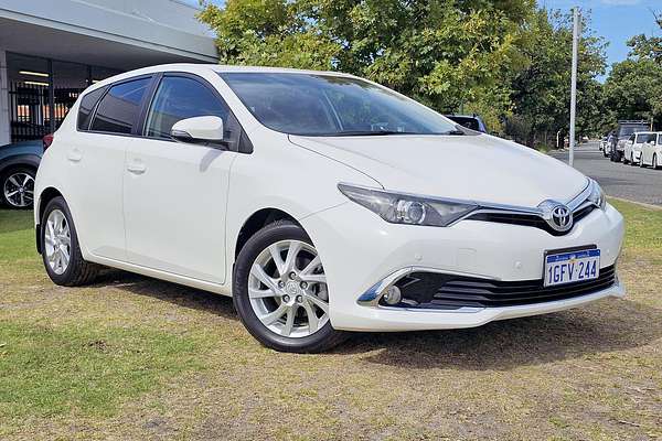 2016 Toyota Corolla Ascent Sport ZRE182R