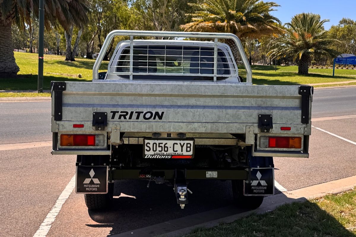 2023 Mitsubishi Triton GLX MR 4X4