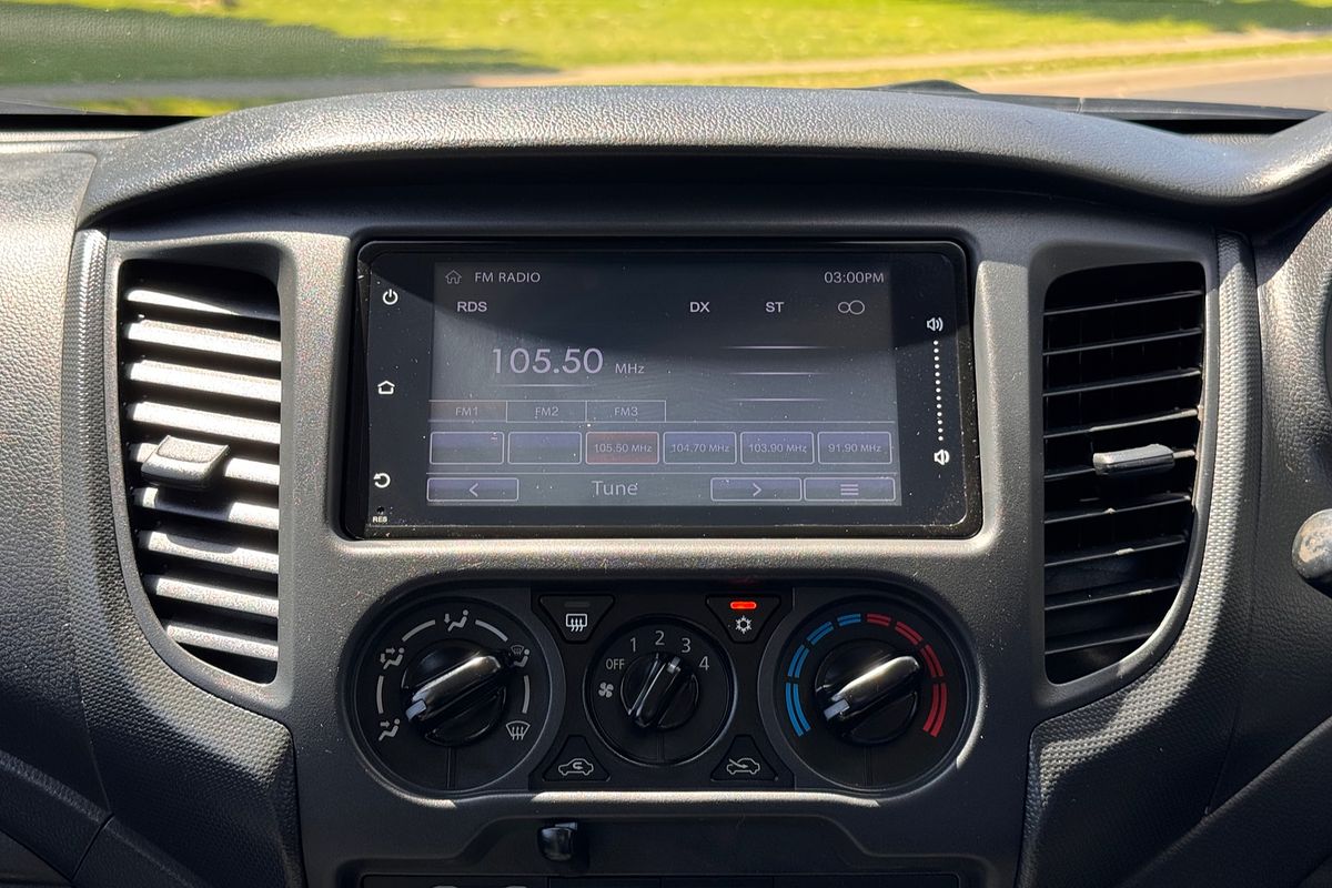 2023 Mitsubishi Triton GLX MR 4X4