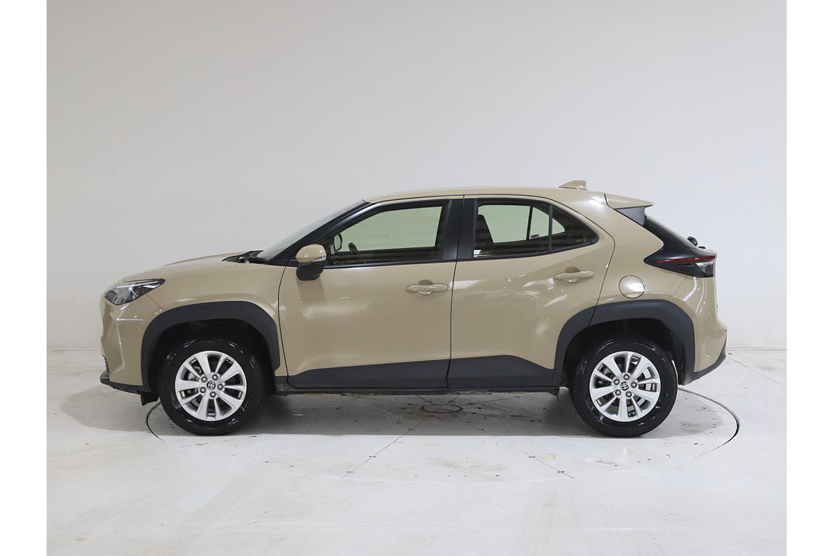 Yaris Cross GX 1.5L Petrol Auto CVT Hatch 4093200 002 Yaris Cross GX 1.5L Petrol Auto CVT Hatch 4093200 002