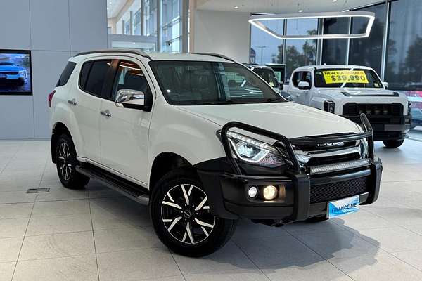 2021 Isuzu MU-X LS-T