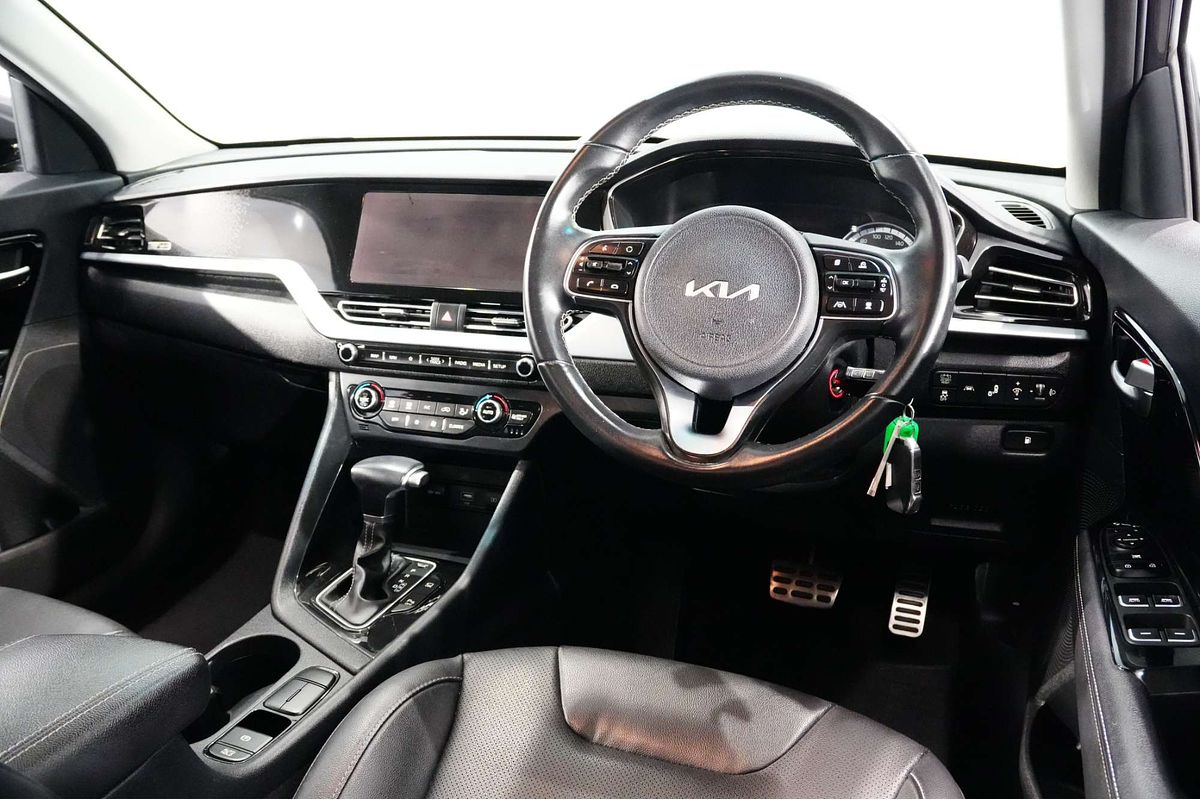 2021 Kia Niro Hybrid Sport DE