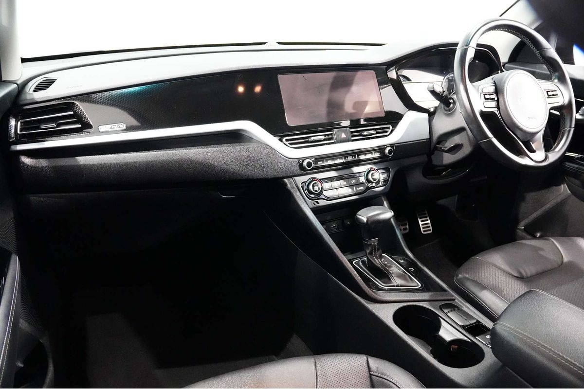 2021 Kia Niro Hybrid Sport DE