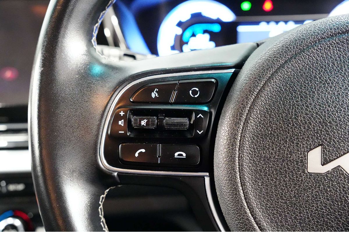 2021 Kia Niro Hybrid Sport DE