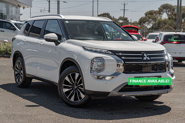 2025 Mitsubishi Outlander LS ZM