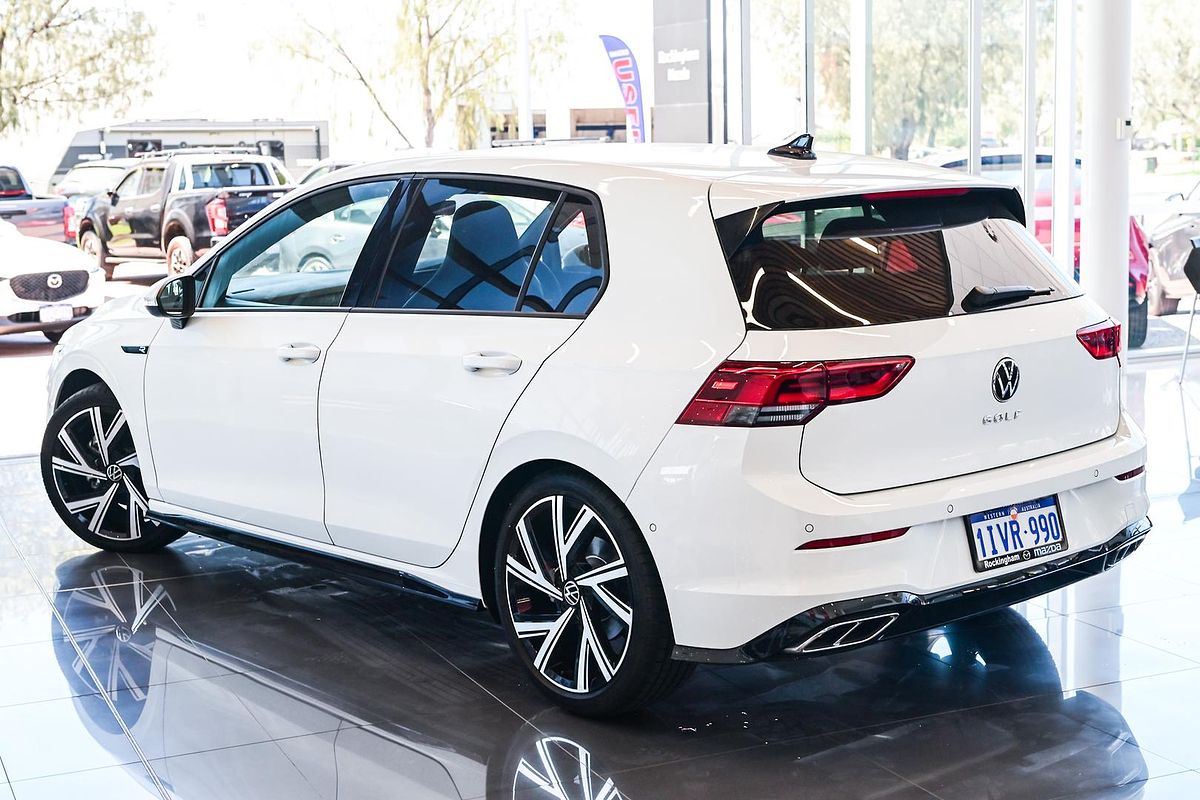 2024 Volkswagen Golf 110TSI R-Line 8