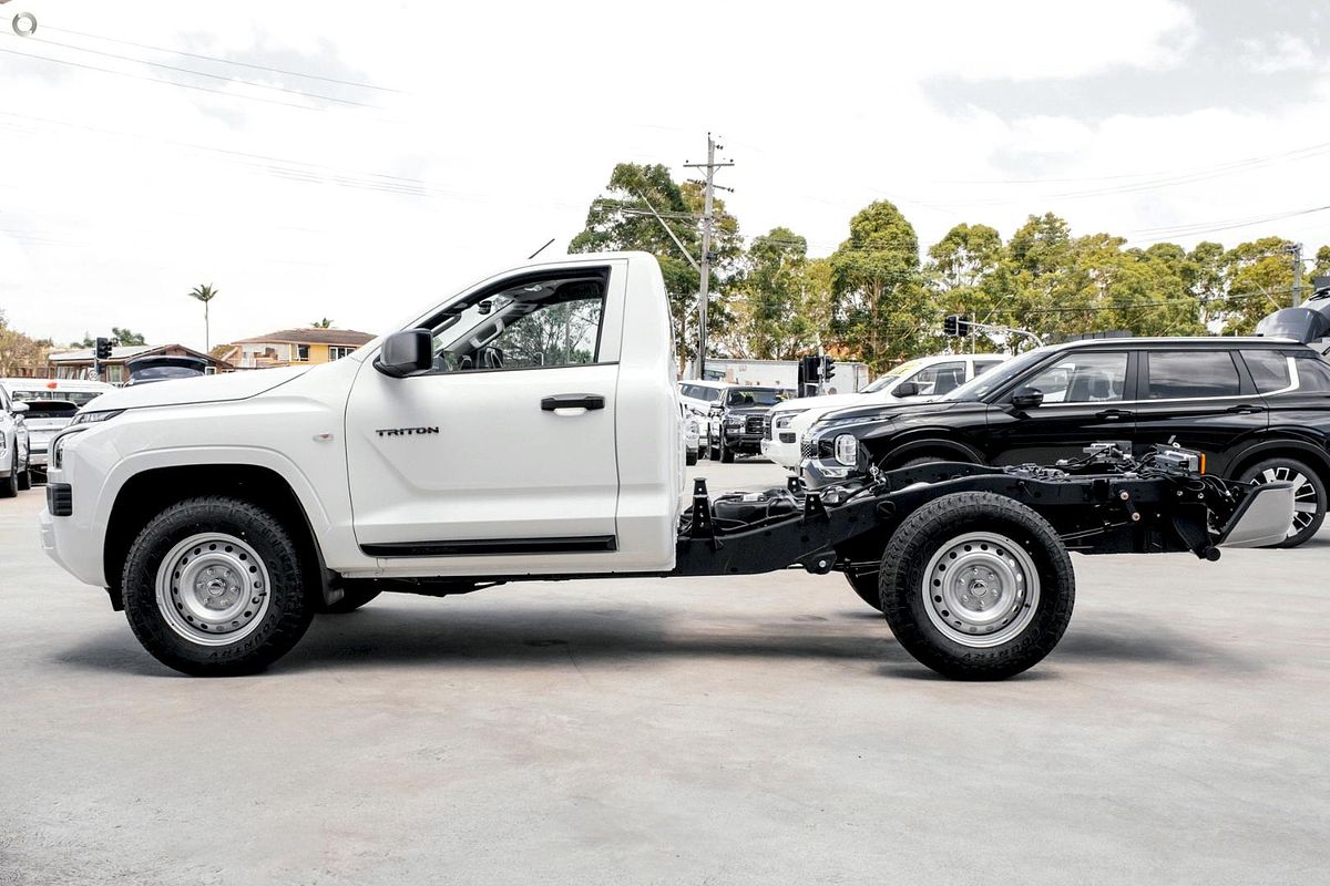 2025 Mitsubishi Triton GLX MV 4X4