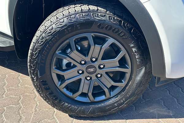 2025 Ford Ranger Wildtrak 4X4 3.0L thumb-2