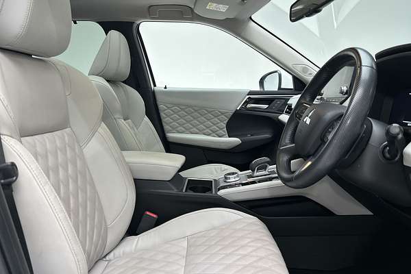 2021 Mitsubishi Outlander Exceed ZL thumb-12