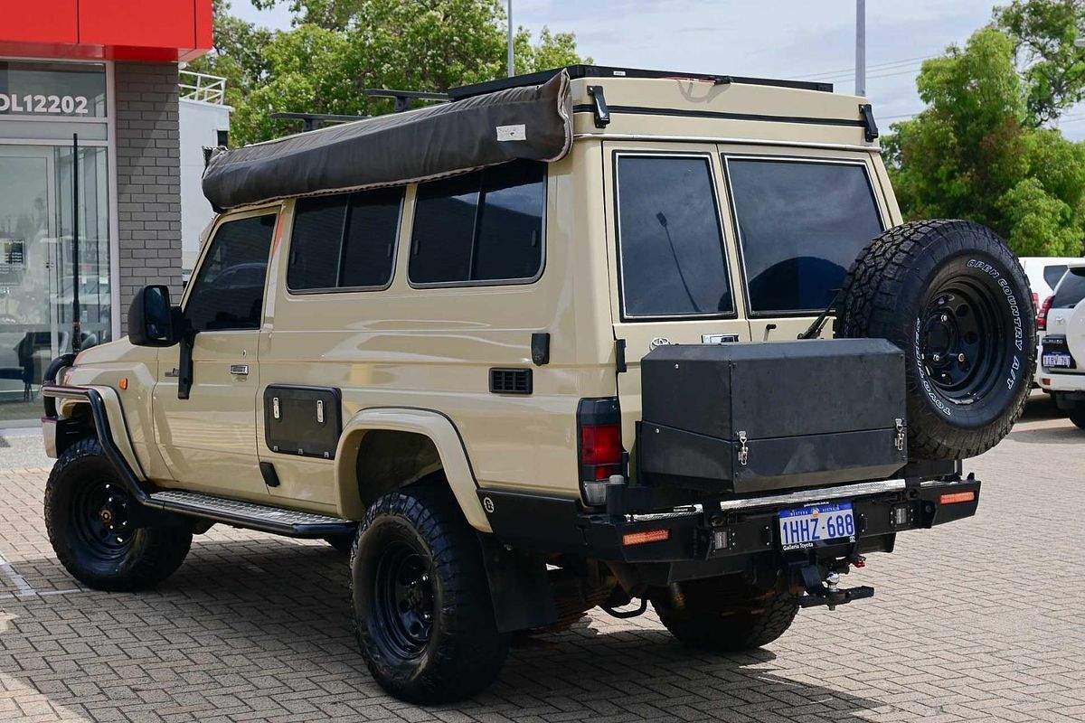 2021 Toyota Landcruiser GXL Troopcarrier VDJ78R