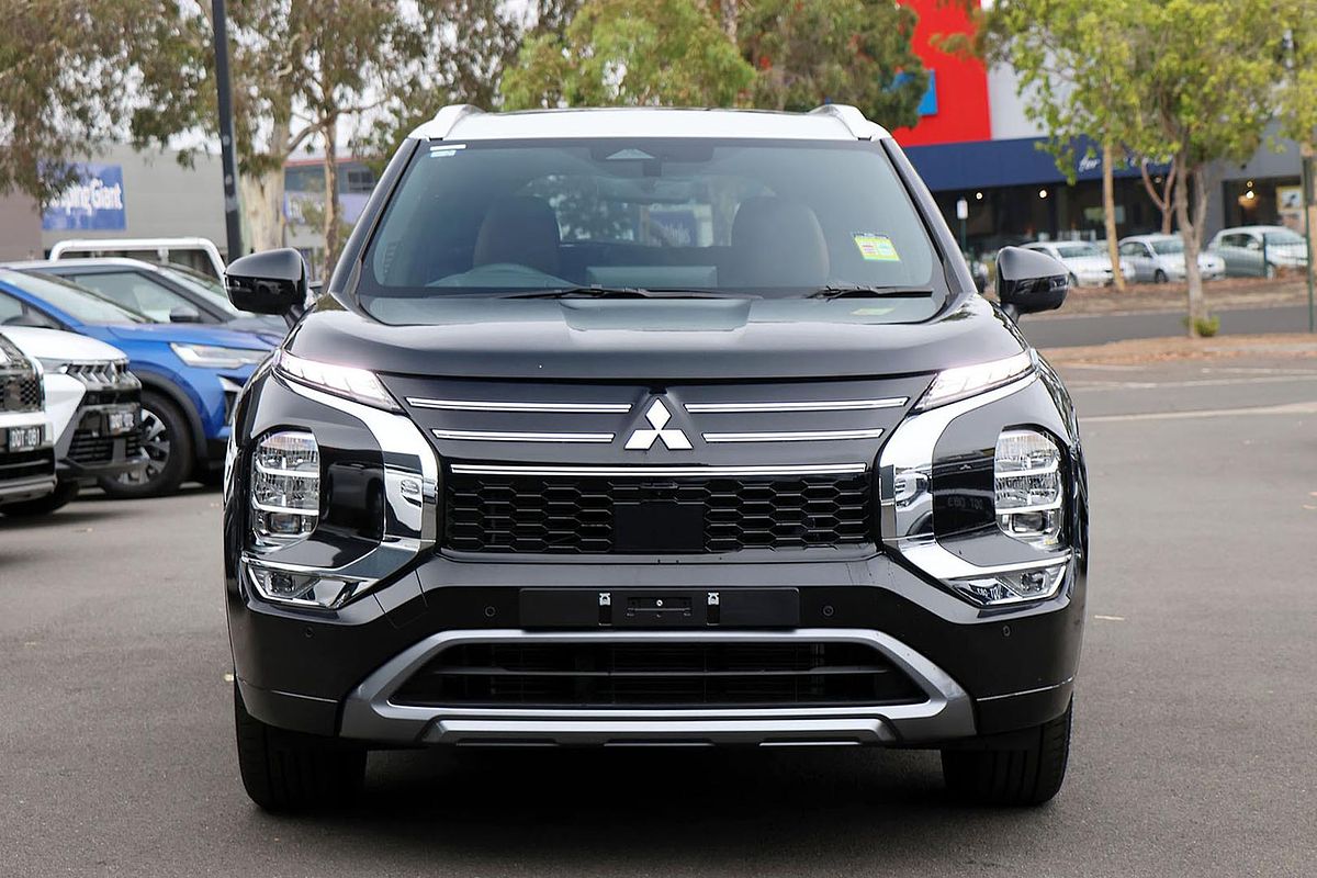 2025 Mitsubishi Outlander Exceed Tourer ZM