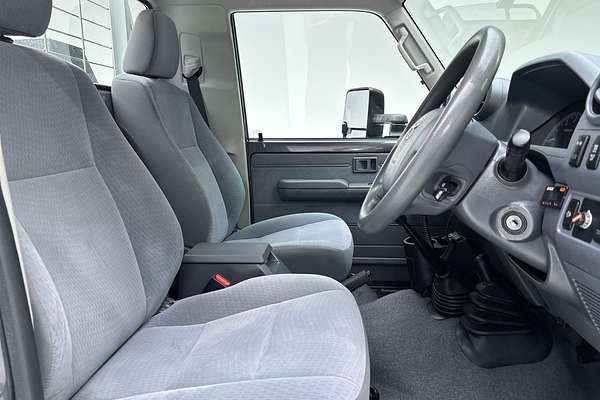 2020 Toyota Landcruiser GXL VDJ79R 4X4 thumb-11