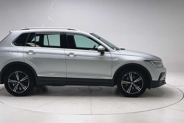 2022 Volkswagen Tiguan 110TSI Life 5N thumb-8