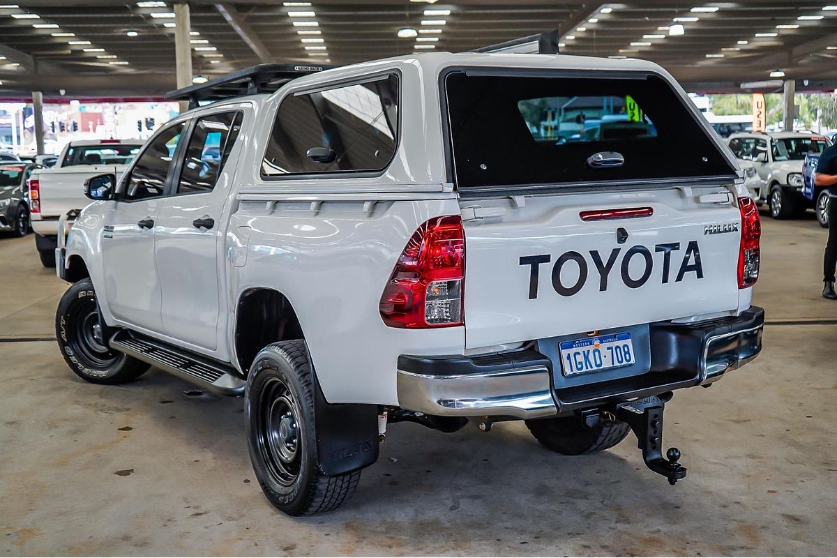 2017 Toyota Hilux SR GUN126R 4X4