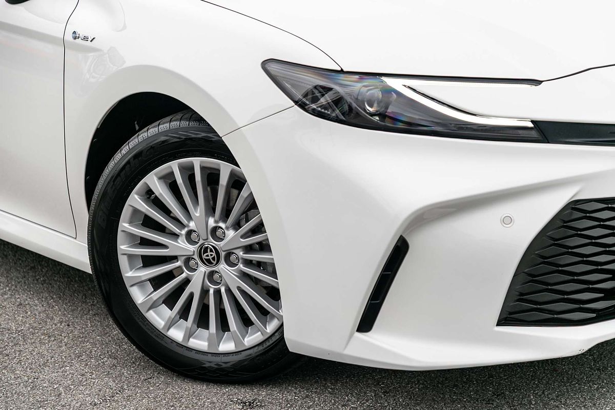 2025 Toyota Camry Ascent AXVH80R