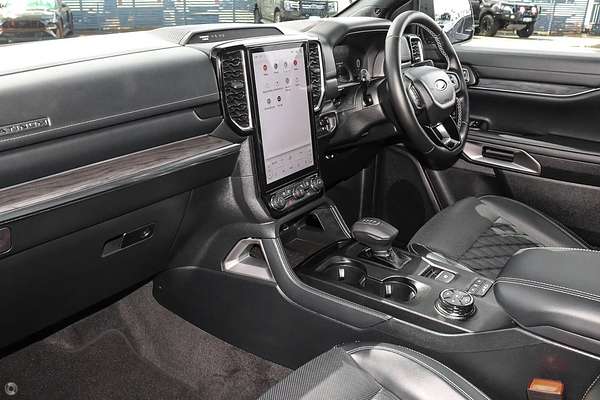 2025 Ford Everest Platinum 3.0L thumb-8