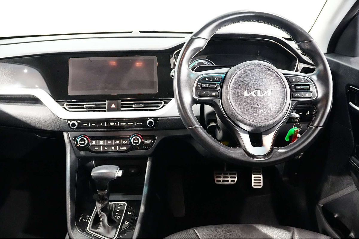 2021 Kia Niro Hybrid Sport DE