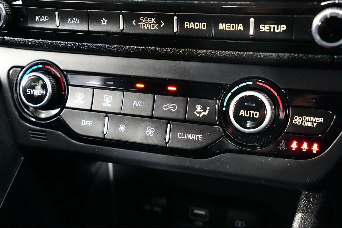 2021 Kia Niro Hybrid Sport DE