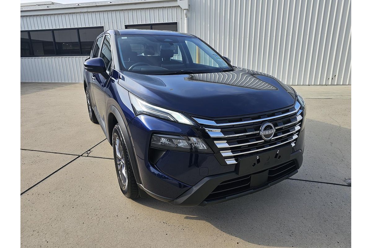 2025 Nissan X-TRAIL ST T33