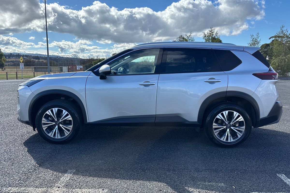 2023 Nissan X-TRAIL ST-L T33