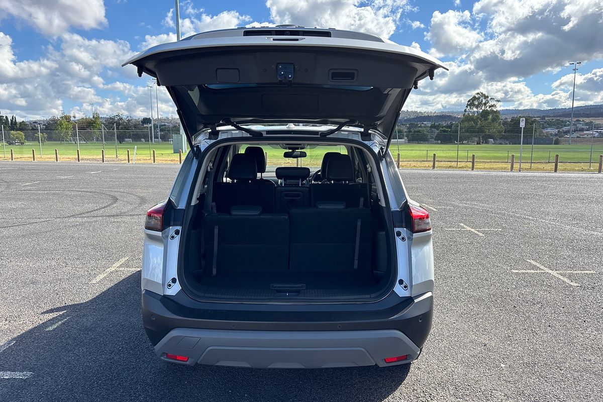 2023 Nissan X-TRAIL ST-L T33