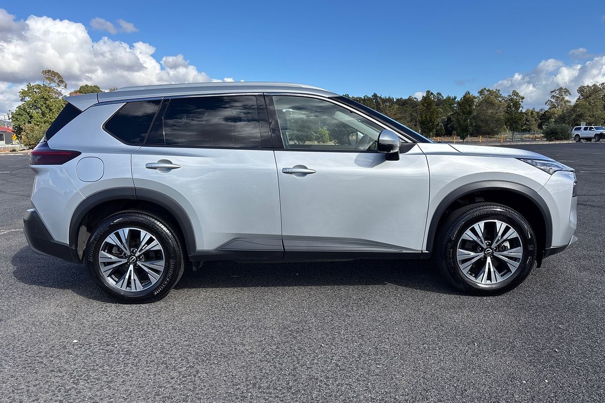 2023 Nissan X-TRAIL ST-L T33