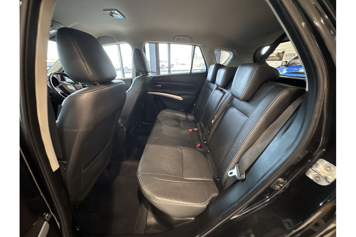 2020 Suzuki S-Cross Turbo Prestige JY