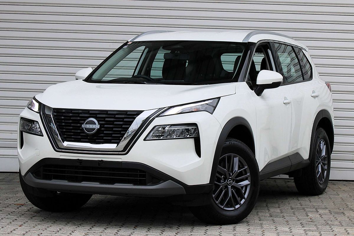 2025 Nissan X-TRAIL ST T33