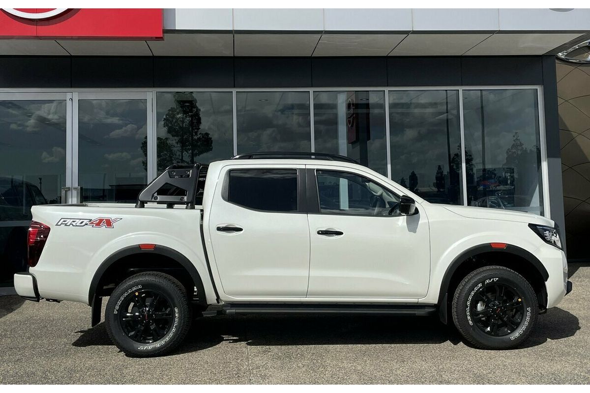 2025 Nissan Navara PRO-4X D23 4X4