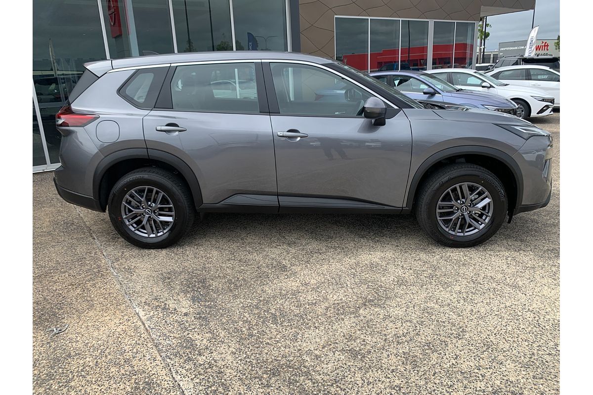 2025 Nissan X-TRAIL ST T33