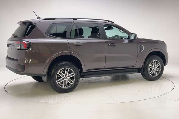 2025 Ford Everest Trend 2.0L thumb-2