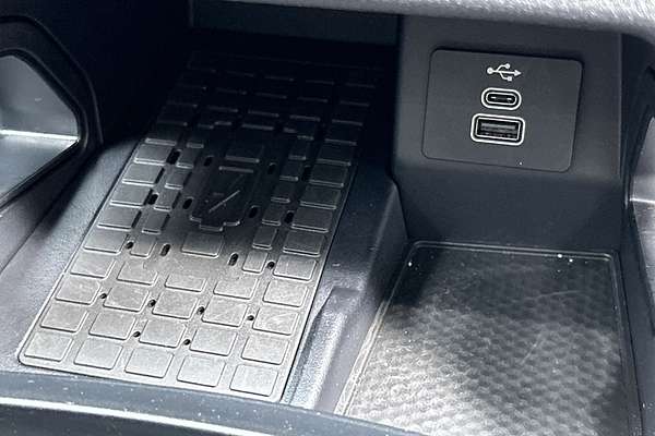 2025 Ford Everest Trend 2.0L thumb-17