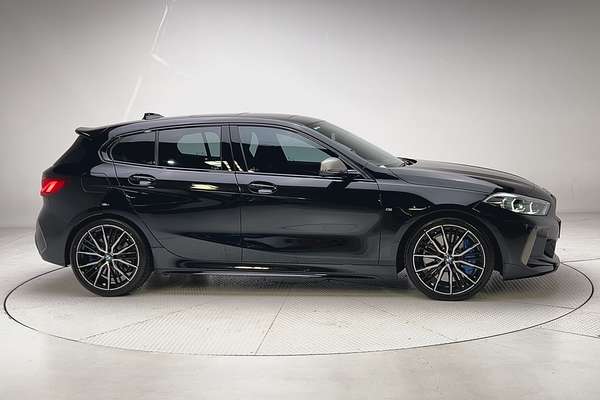 2022 BMW 1 Series M135i xDrive F40 thumb-3