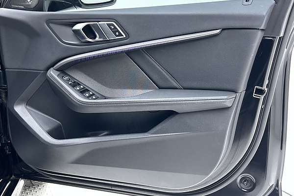 2022 BMW 1 Series M135i xDrive F40 thumb-18