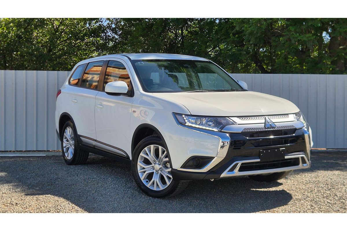 2021 Mitsubishi Outlander ES ZL