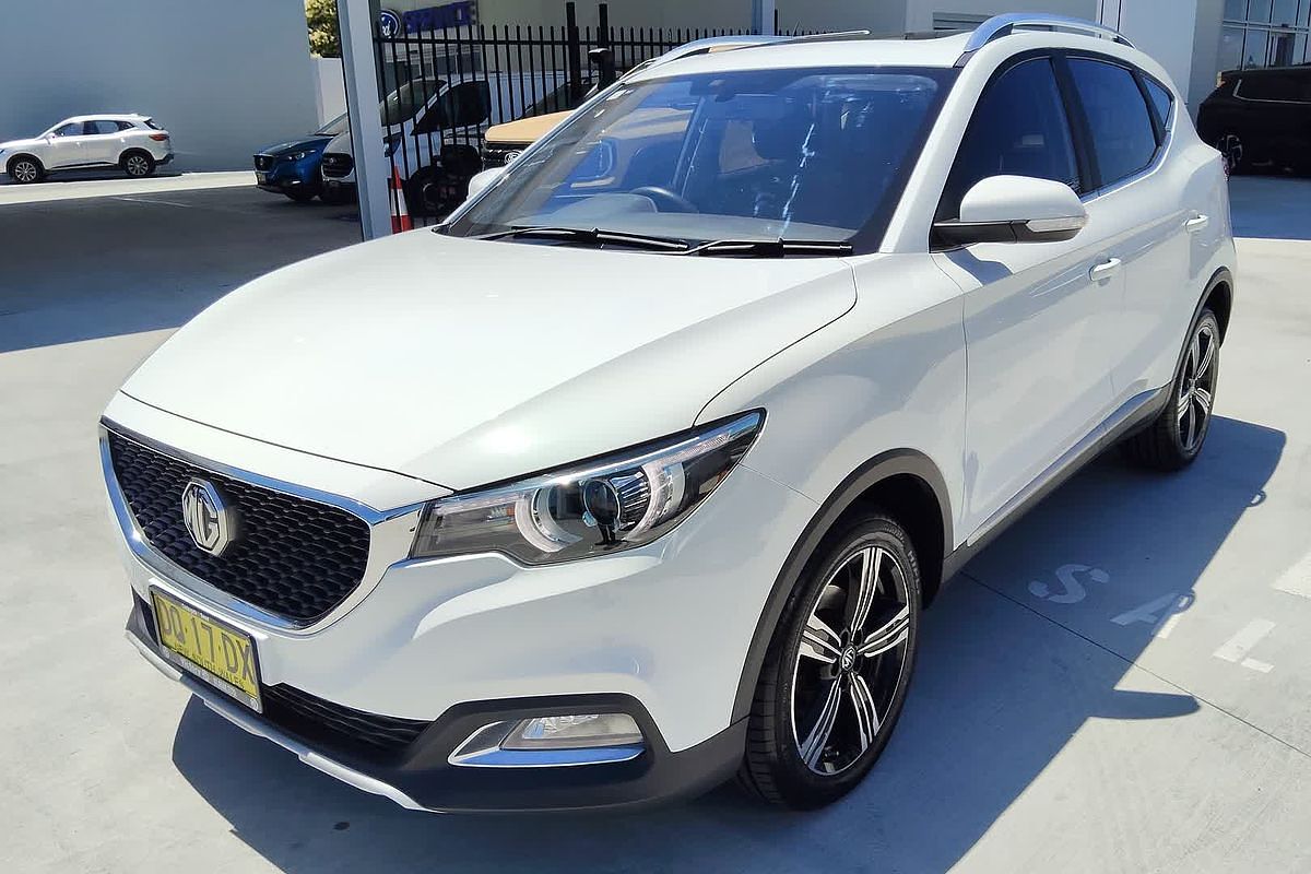 2018 MG ZS Essence AZS1