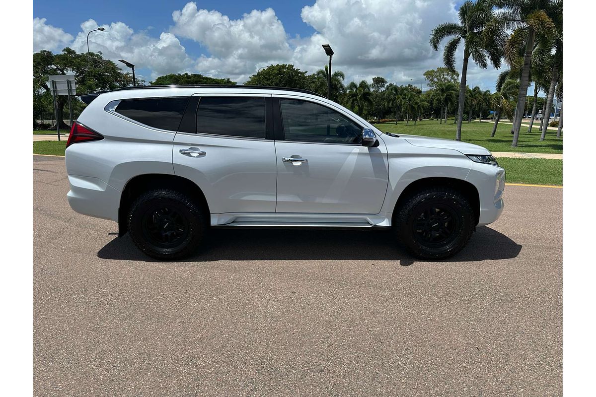 2022 Mitsubishi Pajero Sport GSR QF