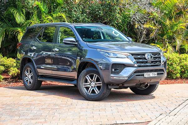 2025 Toyota Fortuner GXL GUN156R