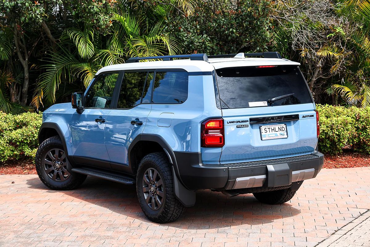 2025 Toyota Landcruiser Prado Altitude GDJ251R