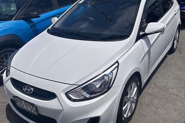 2019 Hyundai Accent Sport RB6