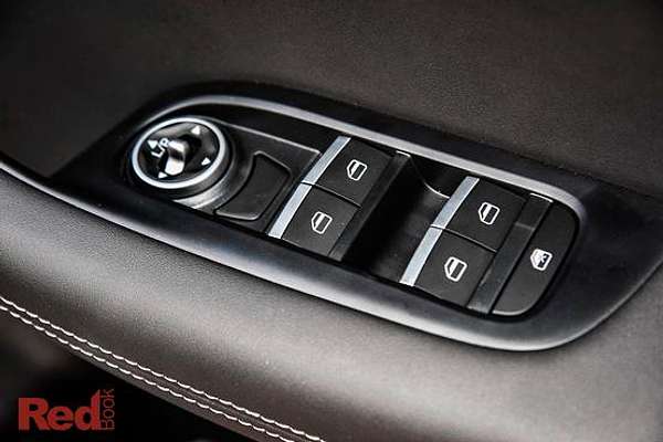 2026 Chery Tiggo 4 Hybrid Urban thumb-16