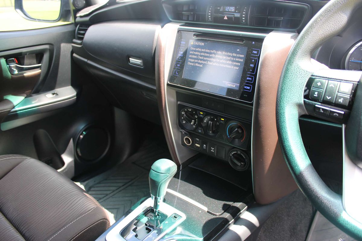 Fortuner GX 2.8L T Diesel Automatic Wagon 1Y17090 001