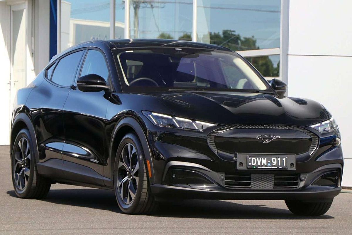 2025 Ford Mustang Mach-E Select